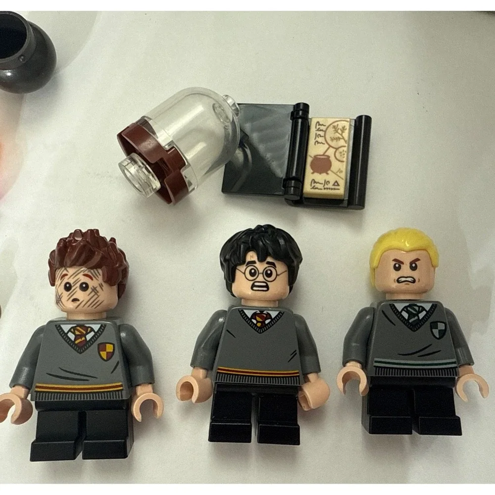 Lego Harry Potter Minifigures Parts & Pieces LOT Replacement‎ Parts